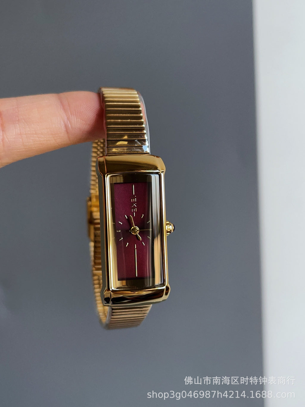 Women's Vintage Ankara-Red Chain Watch
