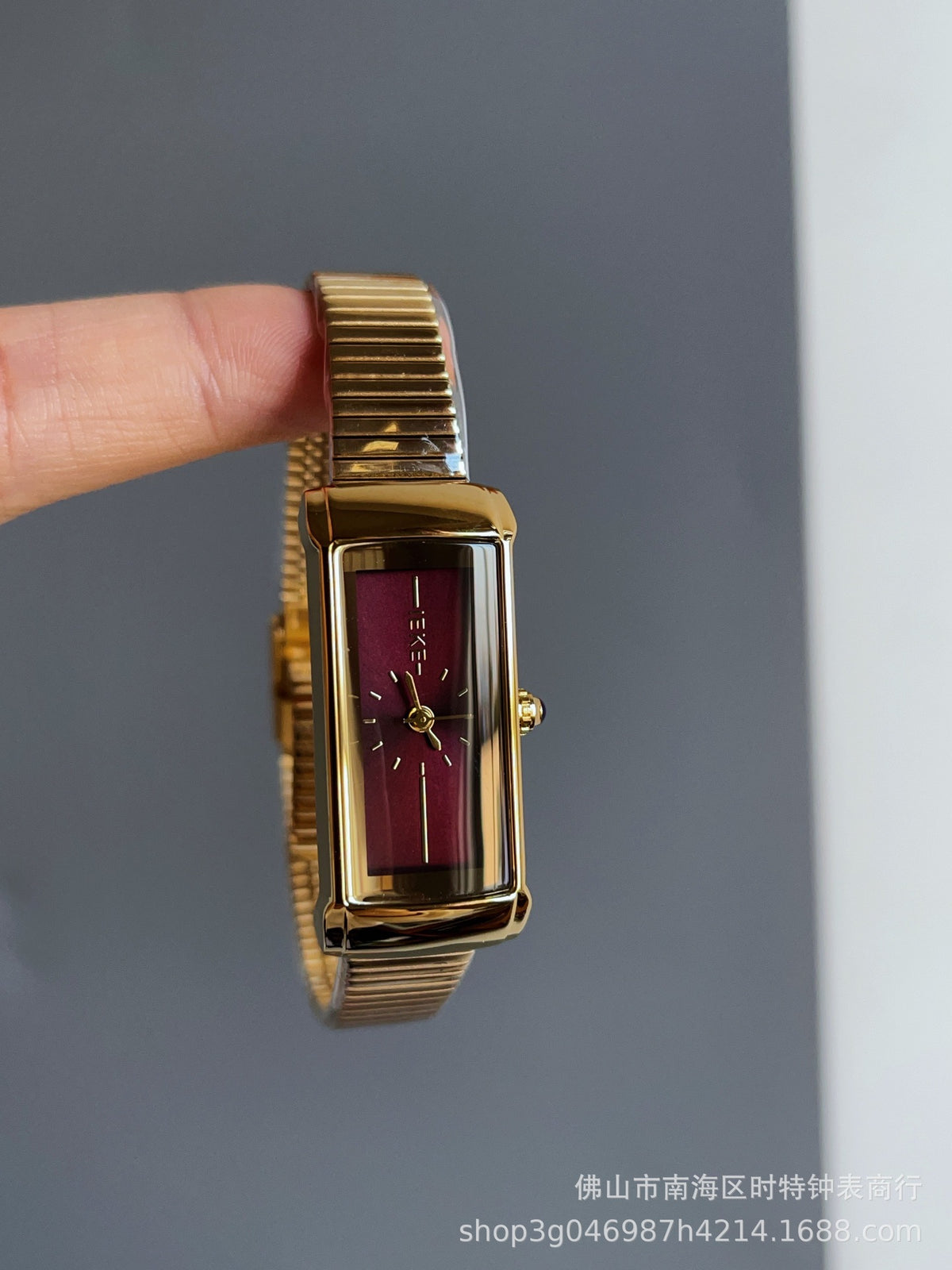 Women's Vintage Ankara-Red Chain Watch