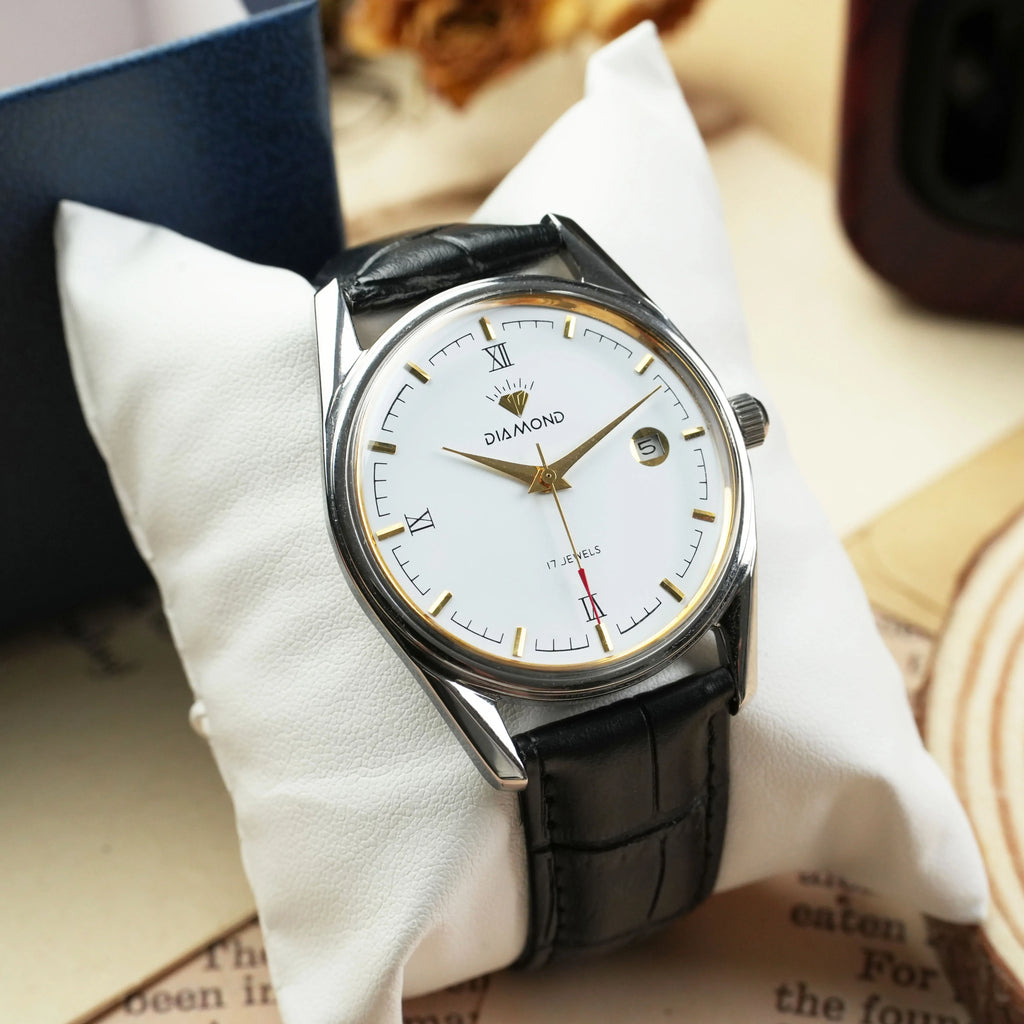 Vintage Diamond Brand Manual Wind Mechanical Watch Steel Bracelet 17 Jewels NOS