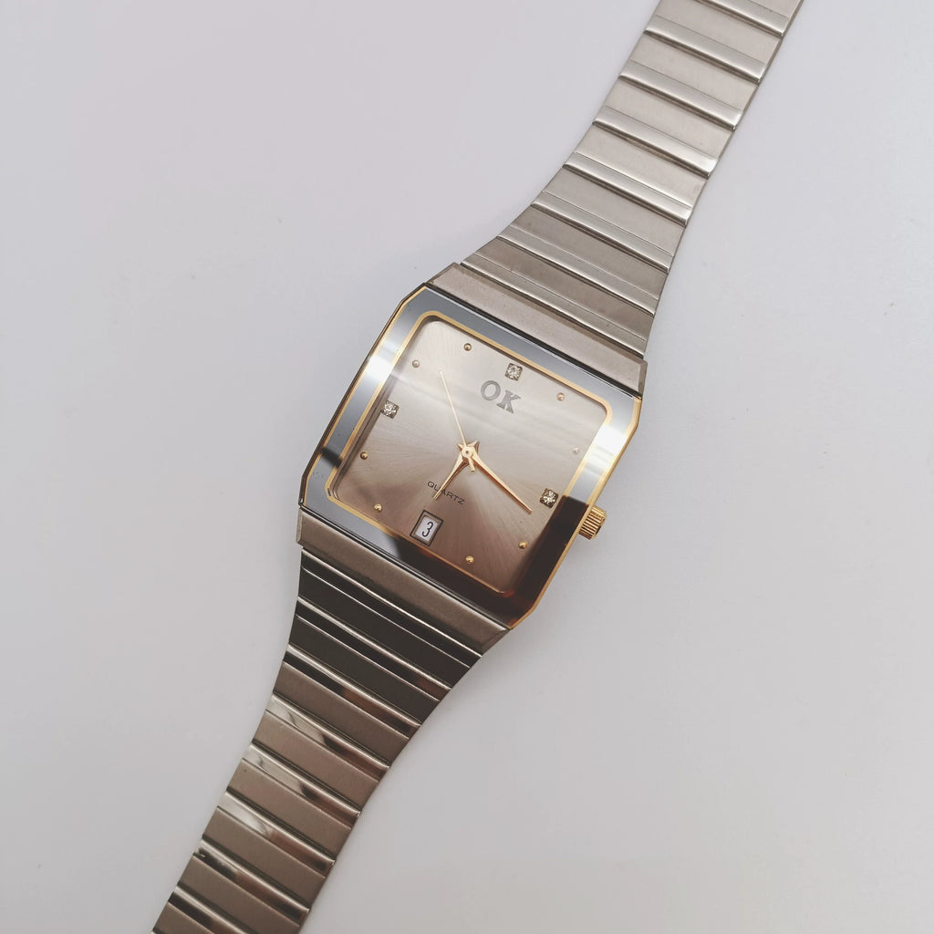 Vintage Unisex Ladies Quartz Watch Date Silver Square Steel Bracelet NOS