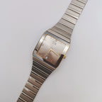 Vintage Unisex Ladies Quartz Watch Date Silver Square Steel Bracelet NOS