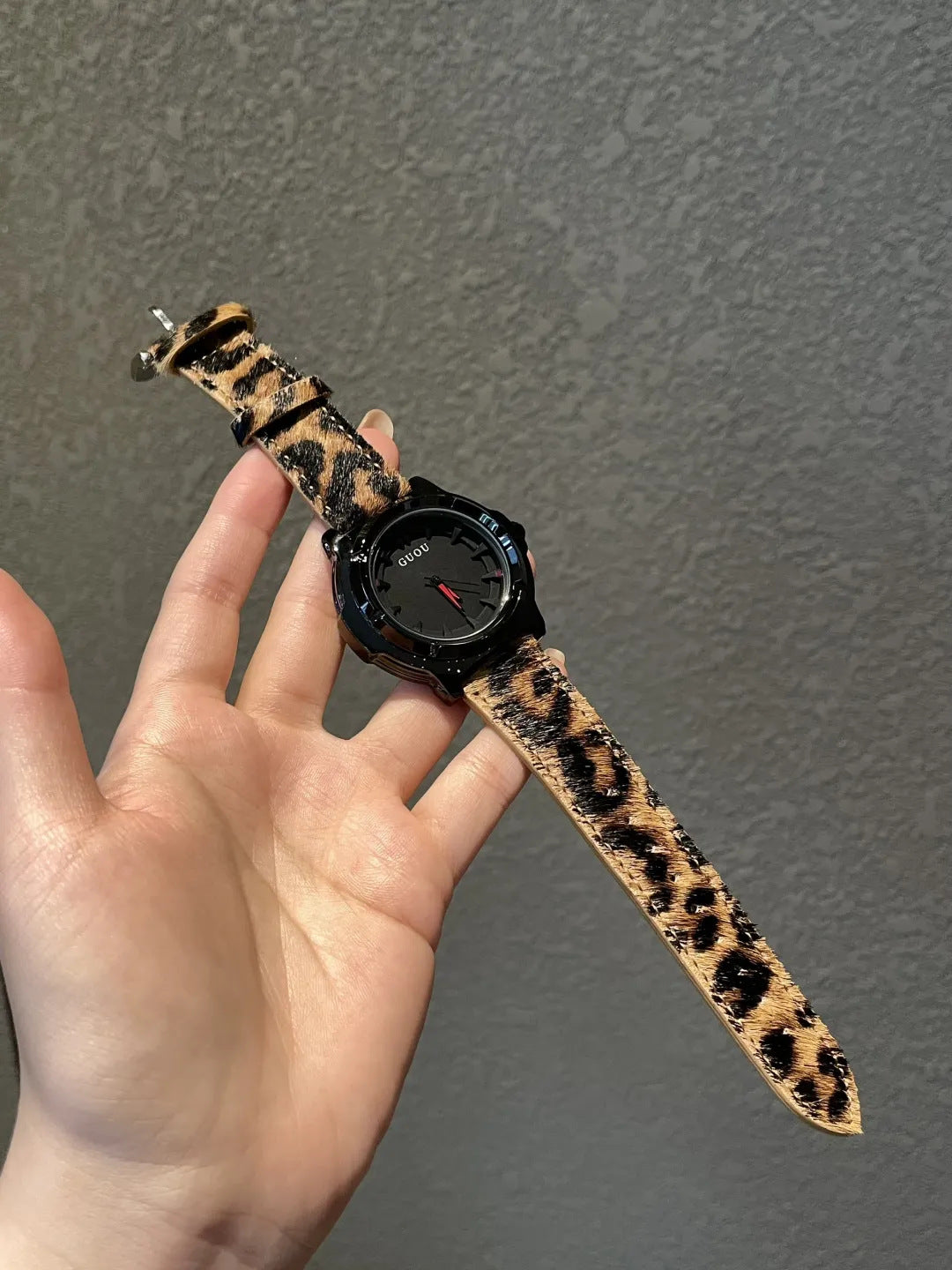 Women's Vintage Leopard-Print Plush Leather-Strap Watch