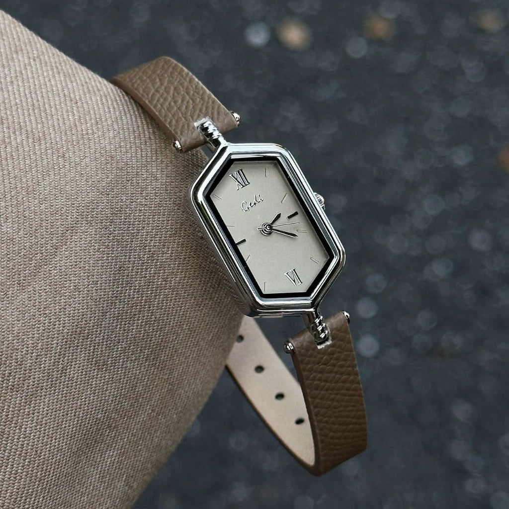 Women's Minimalist Vintage Quartz Watch, Slim Dial