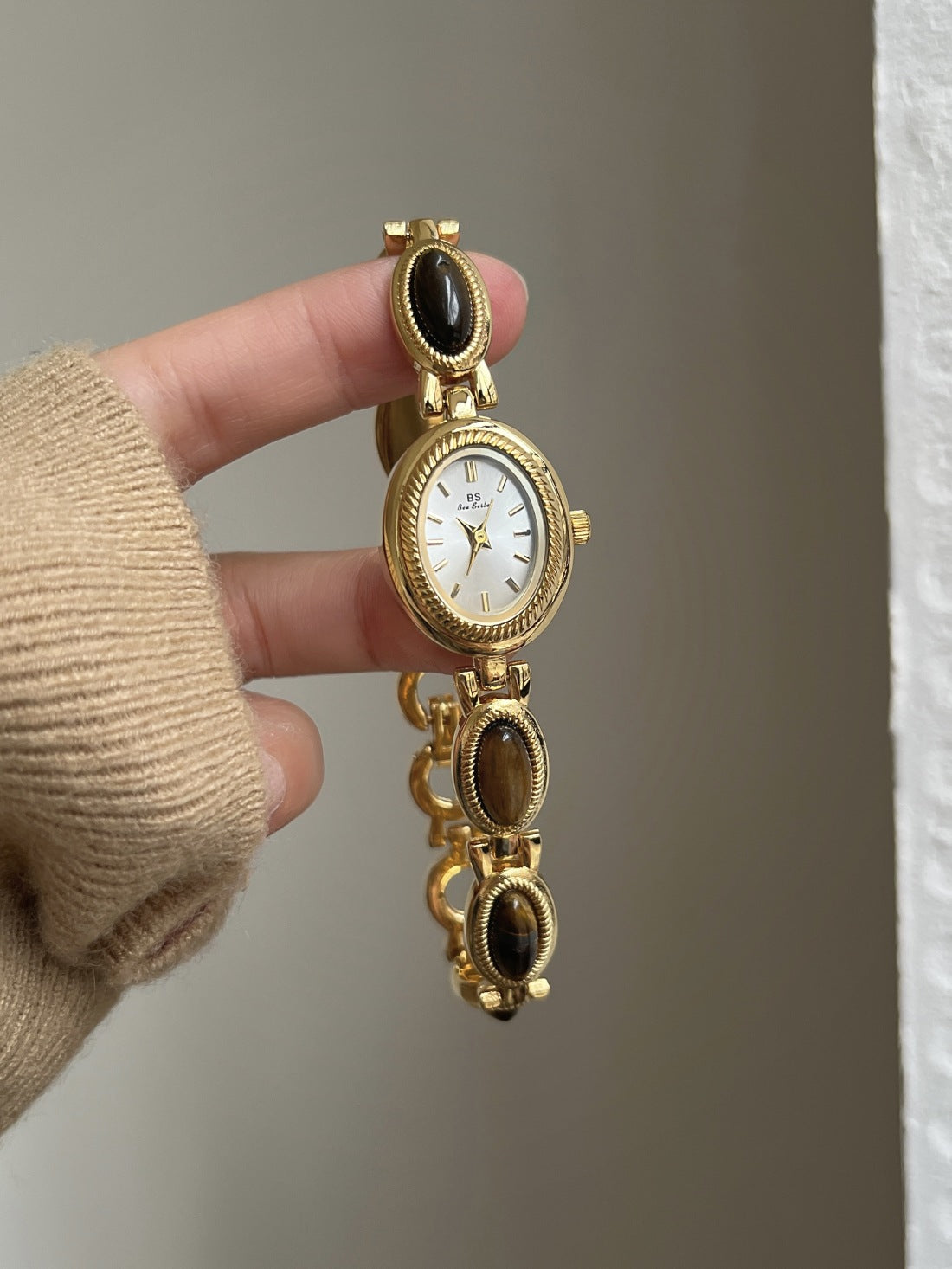 Women's Tweed Vintage Pearl Bracelet Gold-Tone Watch