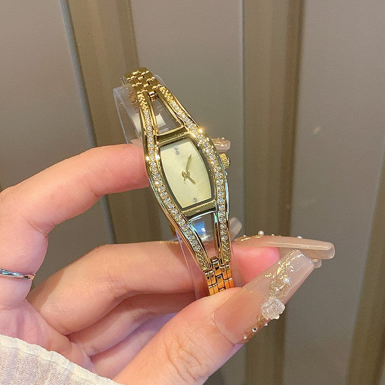 Women's Vintage Crescent-Shaped Rhinestone Gold Quartz Watch
