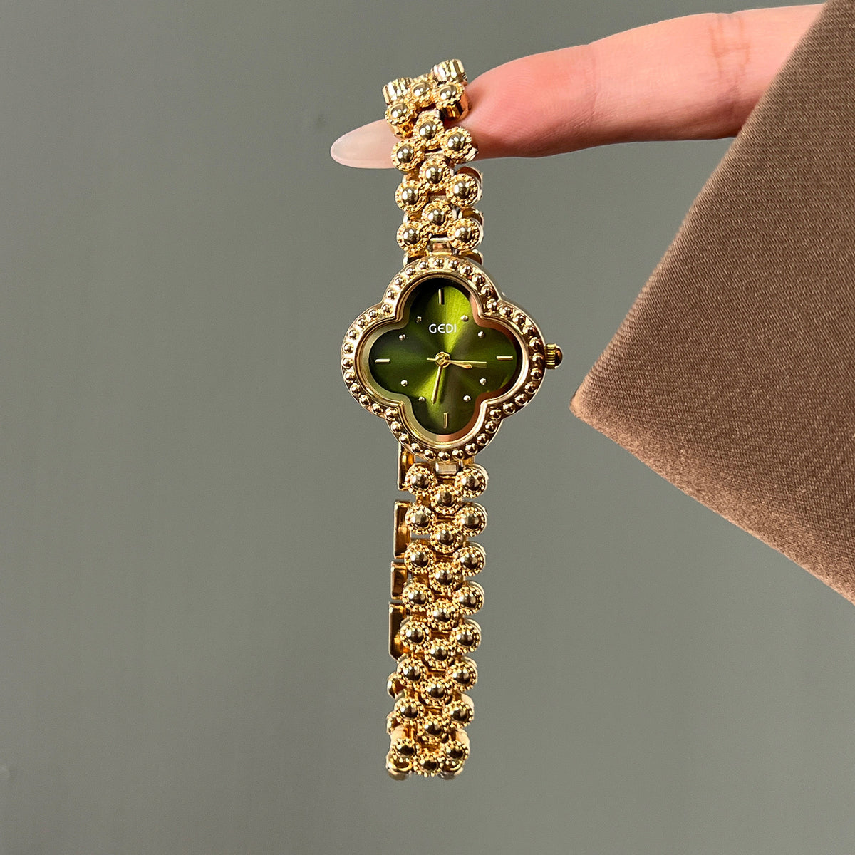 Women's Four-Leaf Clover Rhinestone Bracelet Quartz Watch