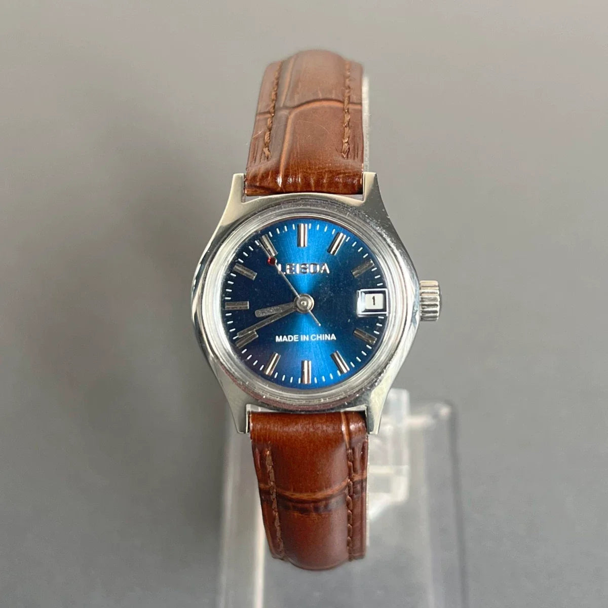 LEISDA Vintage Ladies Manual Wind Mechanical Watch 19 Jewels 90s Retro NOS