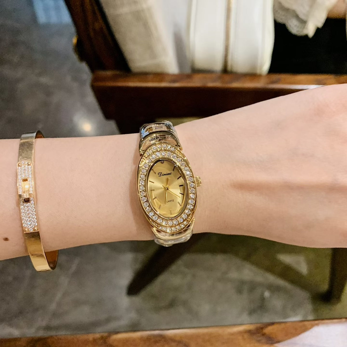 Women's Oval Openwork Bracelet Vintage Watch