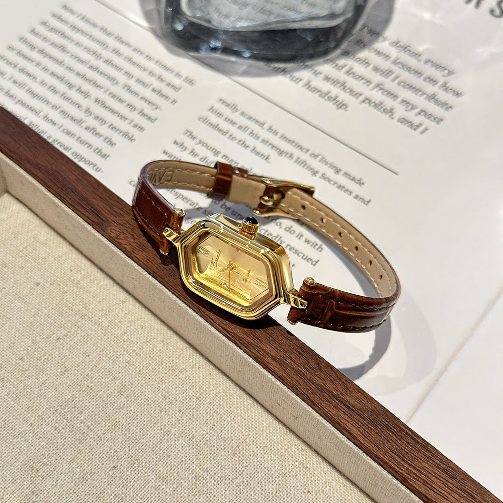 Women's Vintage Small-Dial Delicate Quartz Watch