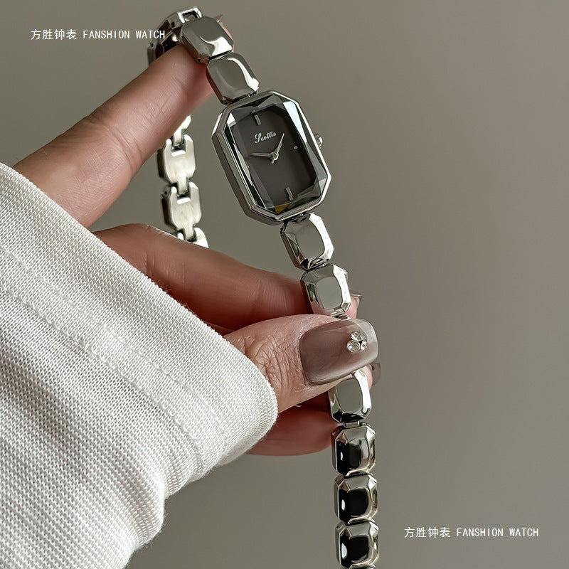 GESMART Women's Small Square Bracelet Quartz Watch Luxury Style Fashion Trendy Ladies Wristwatch
