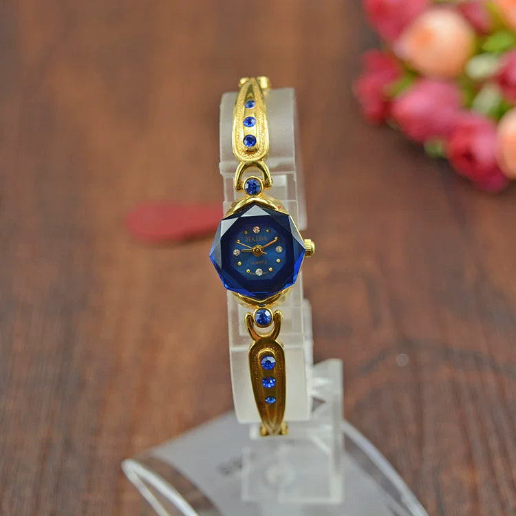 HAIDA Ladies Quartz Watch Sapphire Blue Vintage Fashion Shanghai NOS