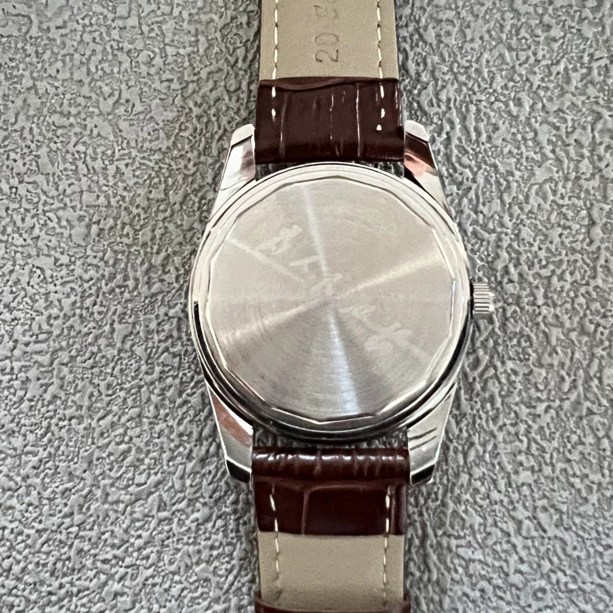 Vintage Diamond 7120 Manual Wind Mechanical Men's Watch Serve the People 90s