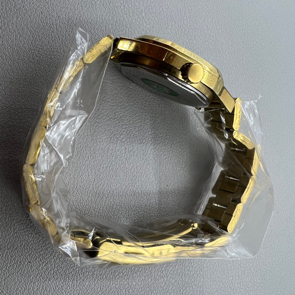 Shanghai 33mm manual mechanical watch with golden nail square case, 17 jewels, elegant design.