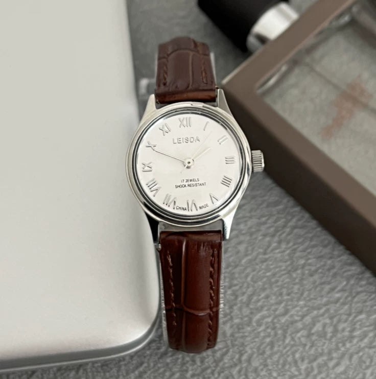 LEISDA Ladies Manual Wind Mechanical Watch Small Minimalist Vintage NOS