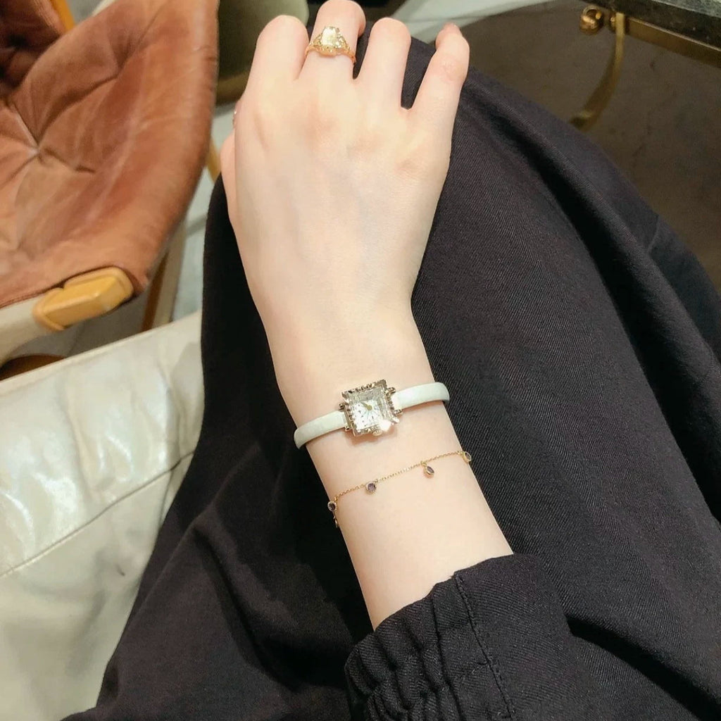 nojess Ladies Mini Square Gem-Cut Dial Watch Leather Strap Japan Exquisite