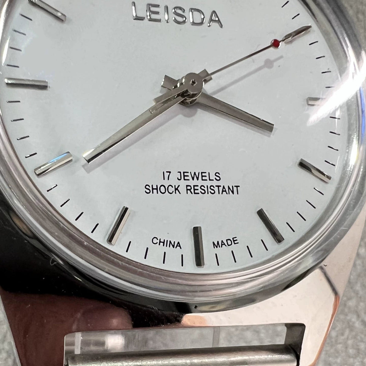 LEISDA 7120 Manual Wind Mechanical Men's Watch Classic Minimalist Vintage